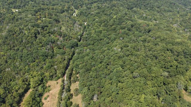661 Red Tuttle Rd, Bethpage, TN 37022