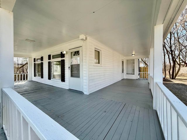 261 N Saginaw Street, Pontiac, MI 48342