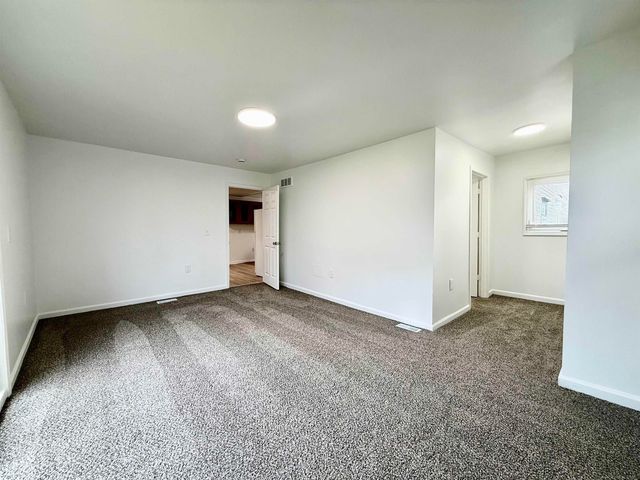 261 N Saginaw Street, Pontiac, MI 48342