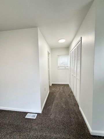 261 N Saginaw Street, Pontiac, MI 48342