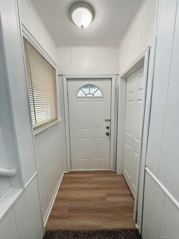 261 N Saginaw Street, Pontiac, MI 48342