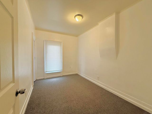 261 N Saginaw Street, Pontiac, MI 48342