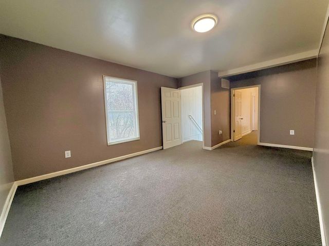 261 N Saginaw Street, Pontiac, MI 48342