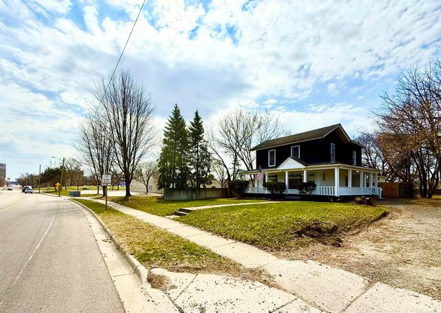 261 N Saginaw Street, Pontiac, MI 48342