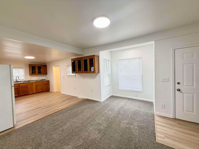 261 N Saginaw Street, Pontiac, MI 48342