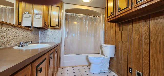 8838 N Deyoung Road, Lake City, MI 49651