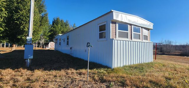 8838 N Deyoung Road, Lake City, MI 49651