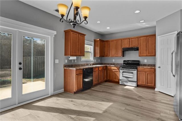 1880 Garbrooke Cove, Lawrenceville, GA 30046