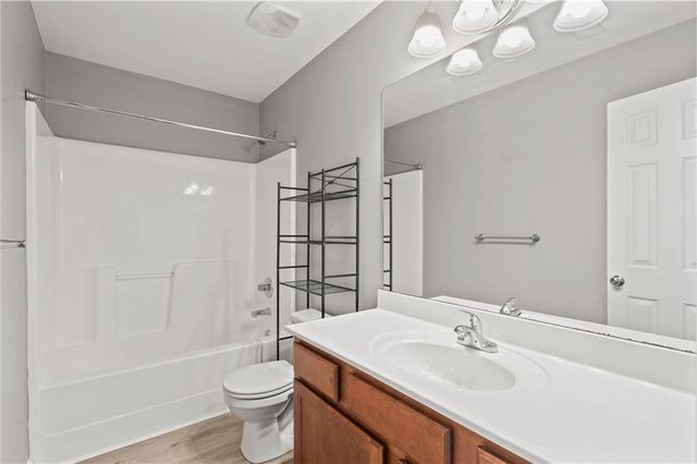 1880 Garbrooke Cove, Lawrenceville, GA 30046