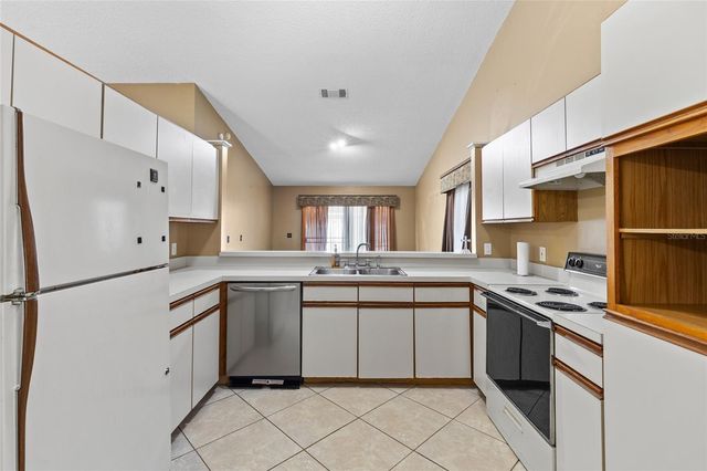 1014 DEES DRIVE, Oviedo, FL 32765