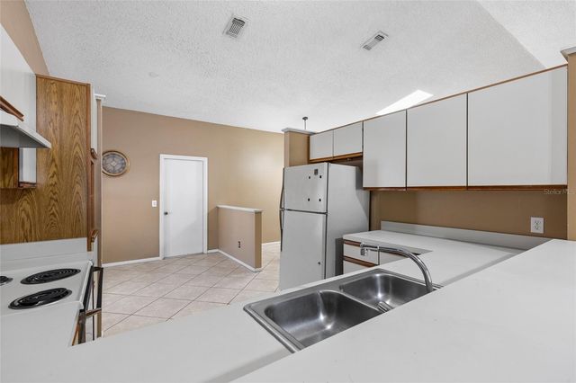 1014 DEES DRIVE, Oviedo, FL 32765