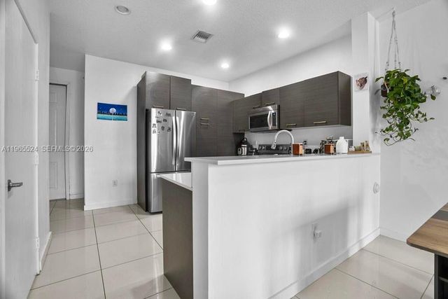 3429 NW 13th St, Lauderhill, FL 33311