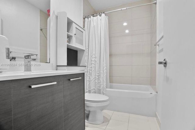 3429 NW 13th St, Lauderhill, FL 33311