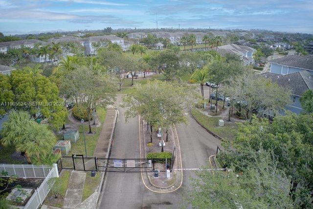 3429 NW 13th St, Lauderhill, FL 33311