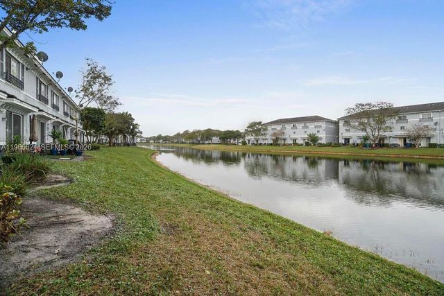 3429 NW 13th St, Lauderhill, FL 33311