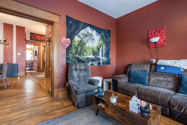 712 E Main Street, Reedsburg, WI 53959