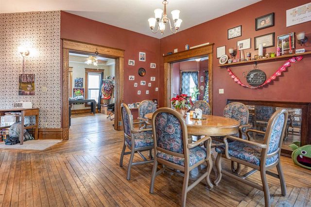 712 E Main Street, Reedsburg, WI 53959