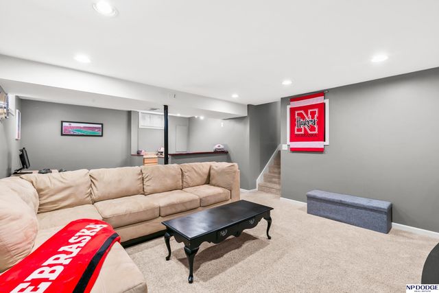 12669 N Street, Omaha, NE 68137