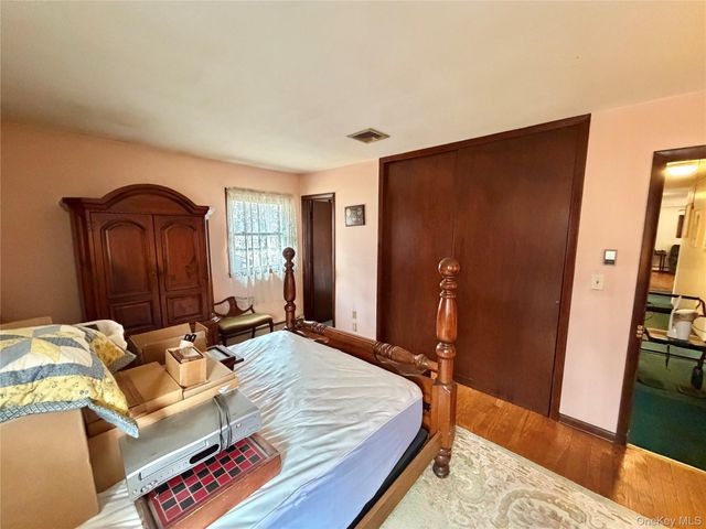 9 Summit Brook Road, Tuxedo Park, NY 10987