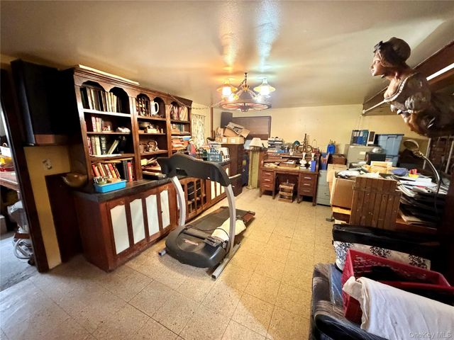 9 Summit Brook Road, Tuxedo Park, NY 10987