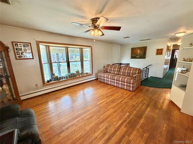9 Summit Brook Road, Tuxedo Park, NY 10987