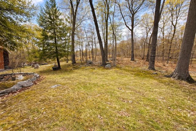 9 Summit Brook Road, Tuxedo Park, NY 10987
