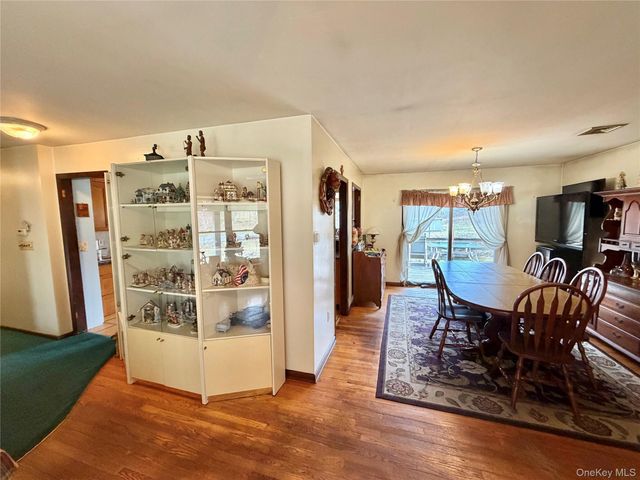 9 Summit Brook Road, Tuxedo Park, NY 10987
