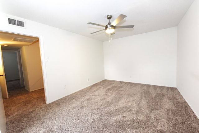 2720 Reagan Street 211, Dallas, TX 75219