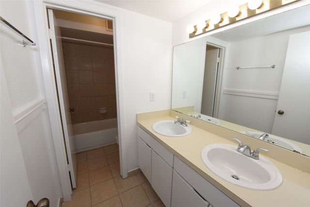 2720 Reagan Street 211, Dallas, TX 75219