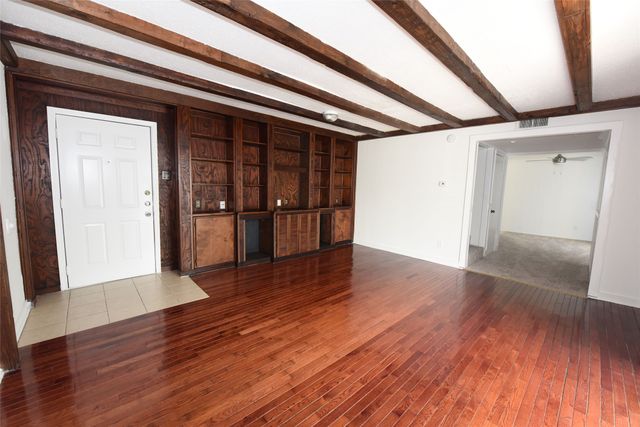 2720 Reagan Street 211, Dallas, TX 75219