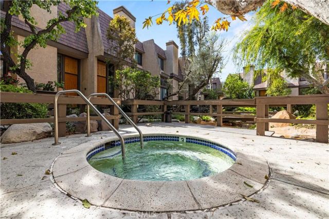 9000 Vanalden Avenue 108, Northridge, CA 91324