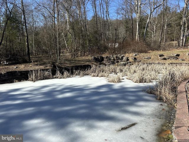 10620 KYPER RD, Huntingdon, PA 16652