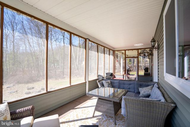 10620 KYPER RD, Huntingdon, PA 16652