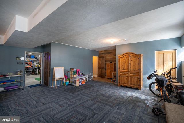 10620 KYPER RD, Huntingdon, PA 16652