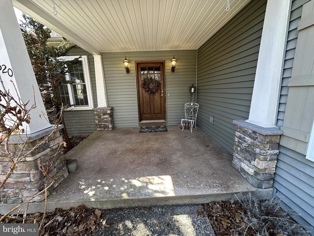 10620 KYPER RD, Huntingdon, PA 16652