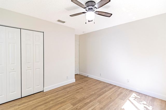 4895 Palmbrooke Circle, West Palm Beach, FL 33417