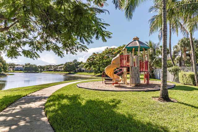 4895 Palmbrooke Circle, West Palm Beach, FL 33417