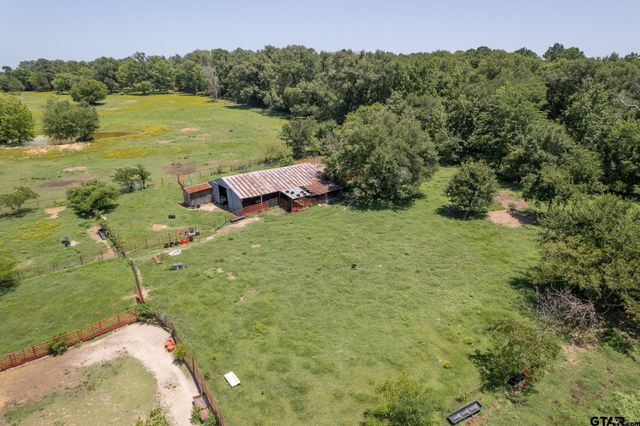 608 E Longview St., Arp, TX 75750