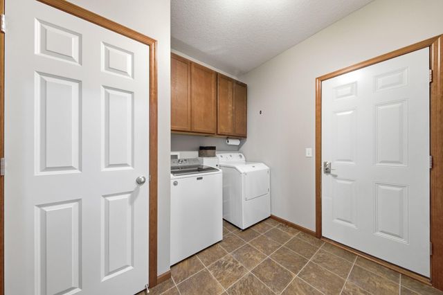 8837 196th Street W, Lakeville, MN 55044