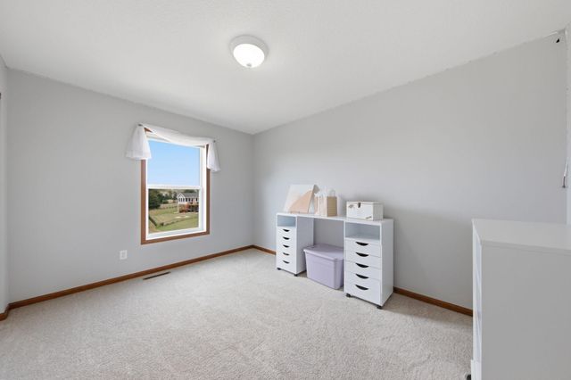 8837 196th Street W, Lakeville, MN 55044