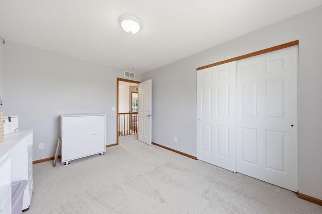 8837 196th Street W, Lakeville, MN 55044