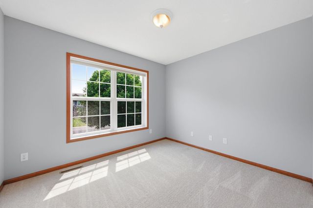 8837 196th Street W, Lakeville, MN 55044