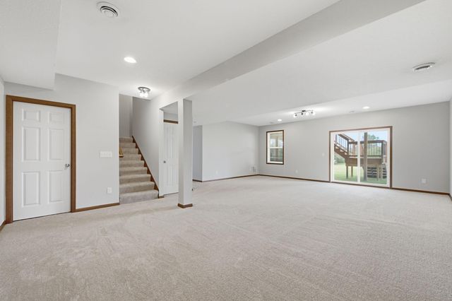 8837 196th Street W, Lakeville, MN 55044