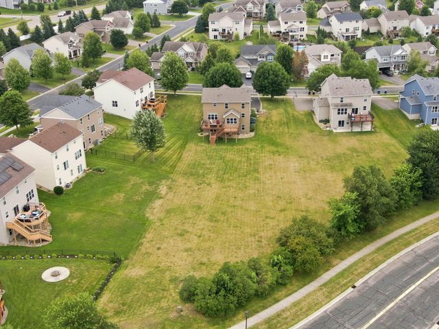 8837 196th Street W, Lakeville, MN 55044