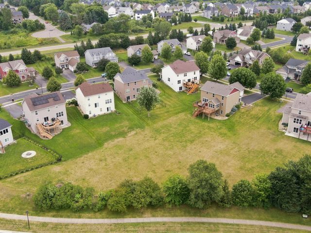 8837 196th Street W, Lakeville, MN 55044