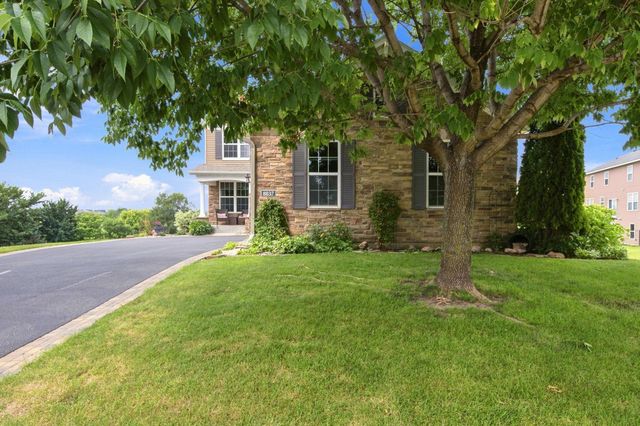 8837 196th Street W, Lakeville, MN 55044