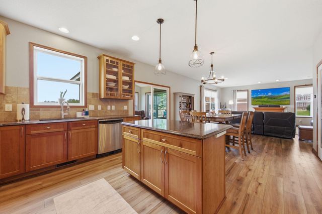 8837 196th Street W, Lakeville, MN 55044