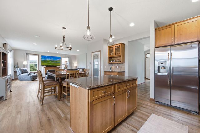 8837 196th Street W, Lakeville, MN 55044