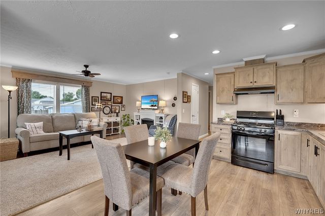 1452 West Dr, Alden, NY 14004