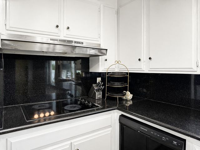 1549 Janrick Ave, Sacramento, CA 95832